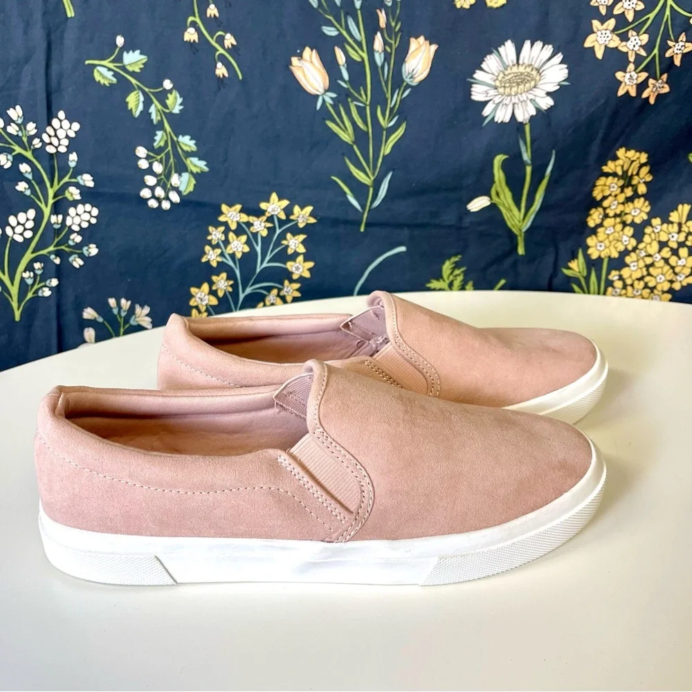 H&M Womens Faux Suede Slip On Sneakers 9.5 Pink Flats NWT